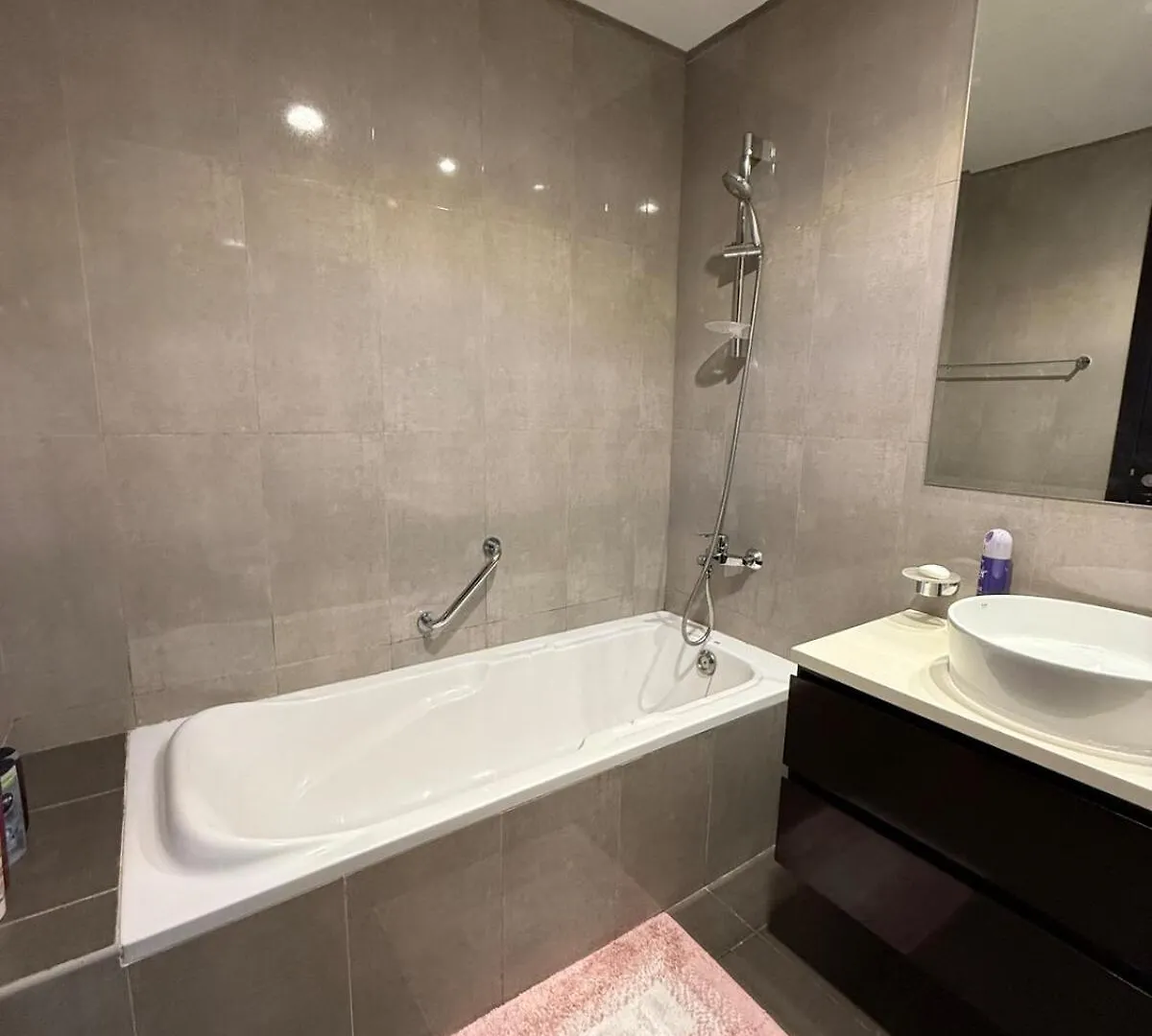 דובאי Damac Merano Lux 2 Bedroom 3 Baths איחוד האמירויות הערביות